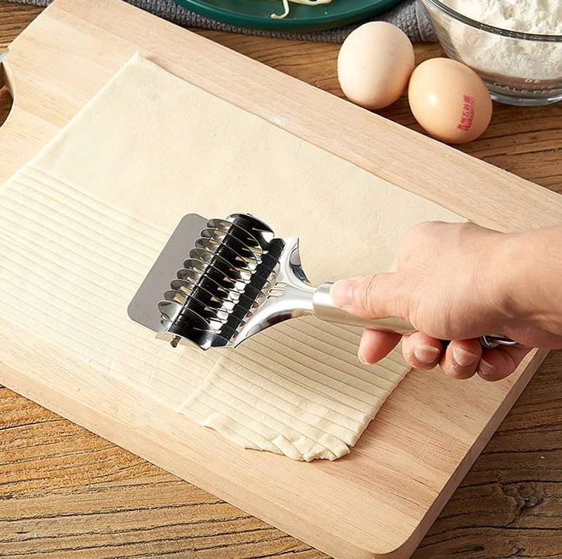 TransForMacion Fissaggi Erişte Hamur Kesici Spatula Sebze Doğrayıcı 716457