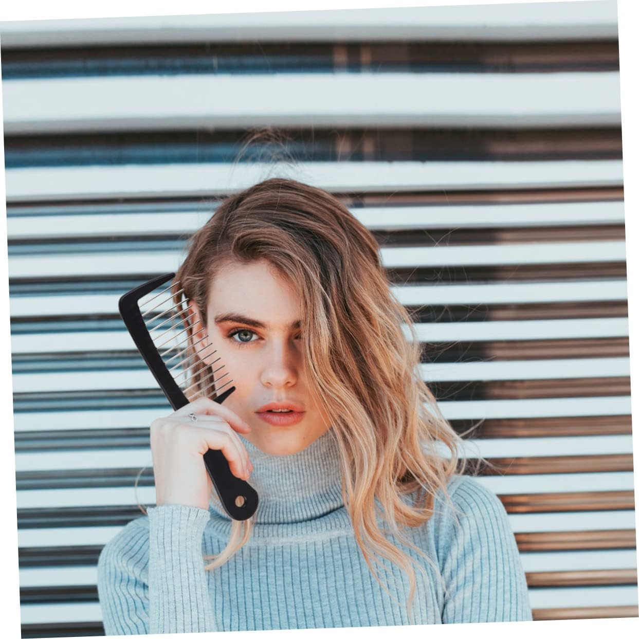 Metal Dişli Masaj Etkili Saç Açma Tarağı 721393