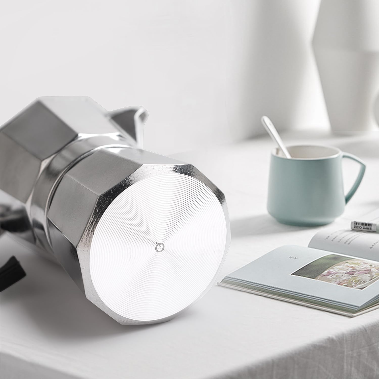 Klasik Italyan Moka Pot - 6061 Saf Alüminyum  Profesyonel Moka Pot - 6 kişilik 722059