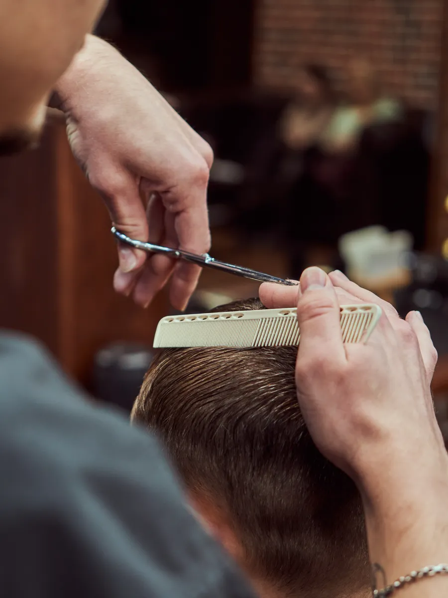 22 cm Alüminyum Saç Kesim Tarağı – Berber Tarağı -Hafif, Dayanıklı, Profesyonel 722093