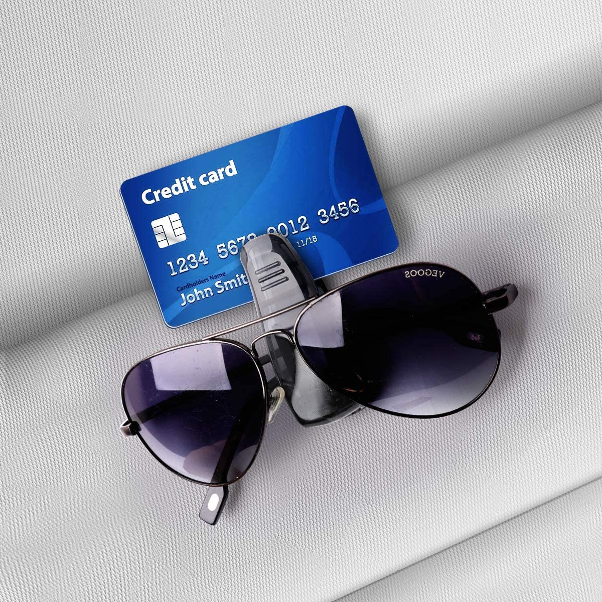 Güneşliğe Uygun Mini Gözlük Tutucu 425392