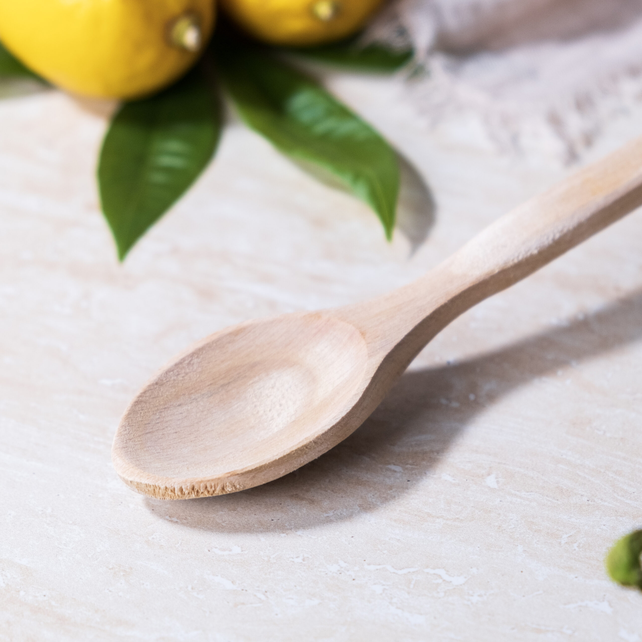 Doğal Gürgen Ahşap Servis Kaşığı – 20 cm, Ergonomik ve Dayanıklı Mutfak Yardımcısı 722245