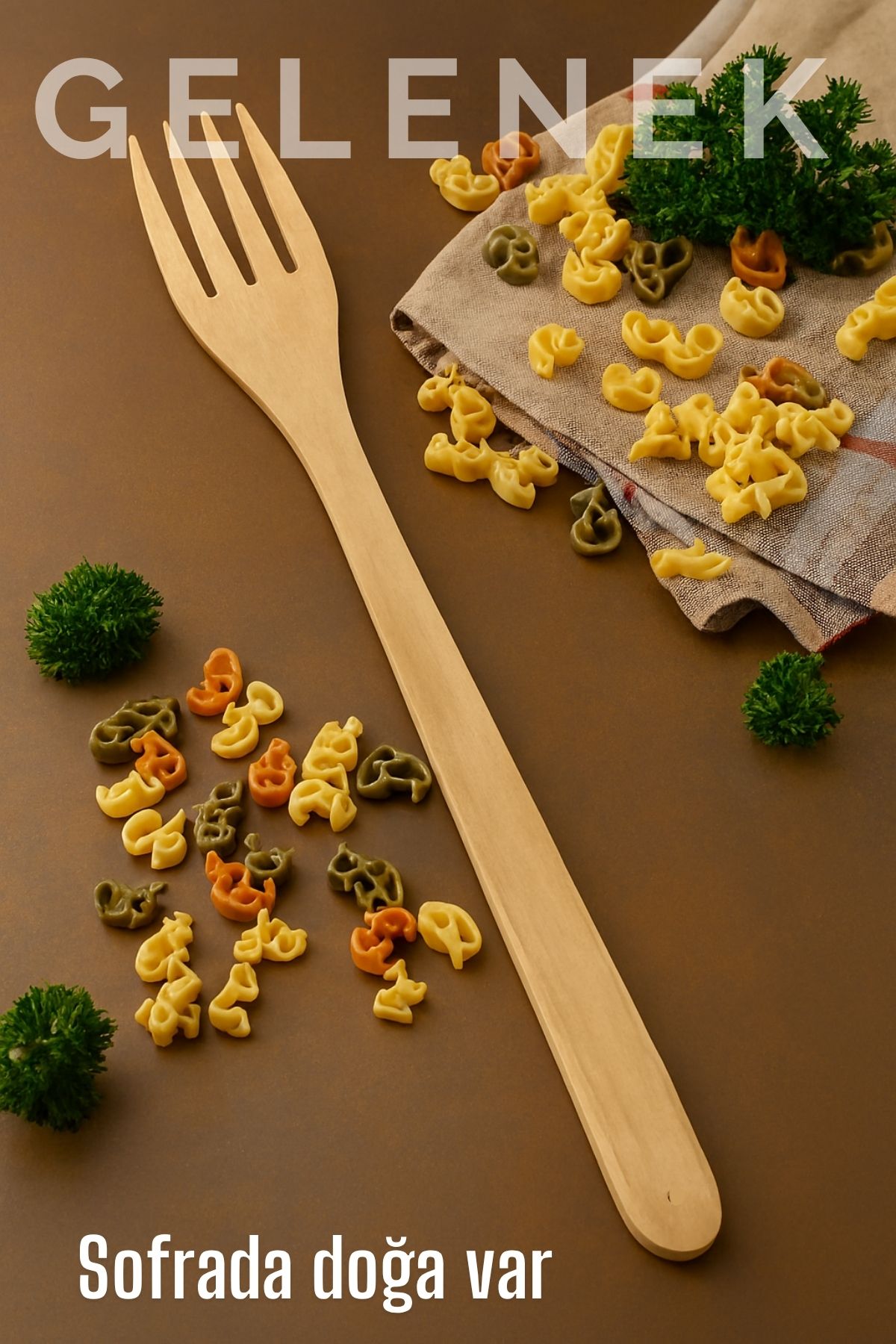 Doğal Gürgen Ağacı Servis Çatalı – 25 cm, El Yapımı Ahşap Mutfak Gereci 