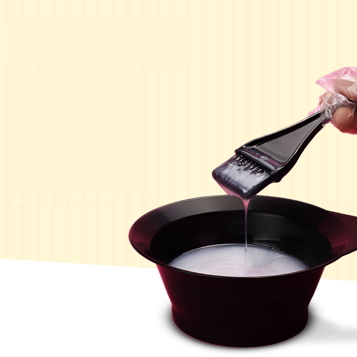 Saç Boyama Seti 3’lü ve Saç Boya Sıyırıcı Tarak, Seti Fırça, Boya Kabı ile Profesyonel Uygulama Kolaylığı 722366