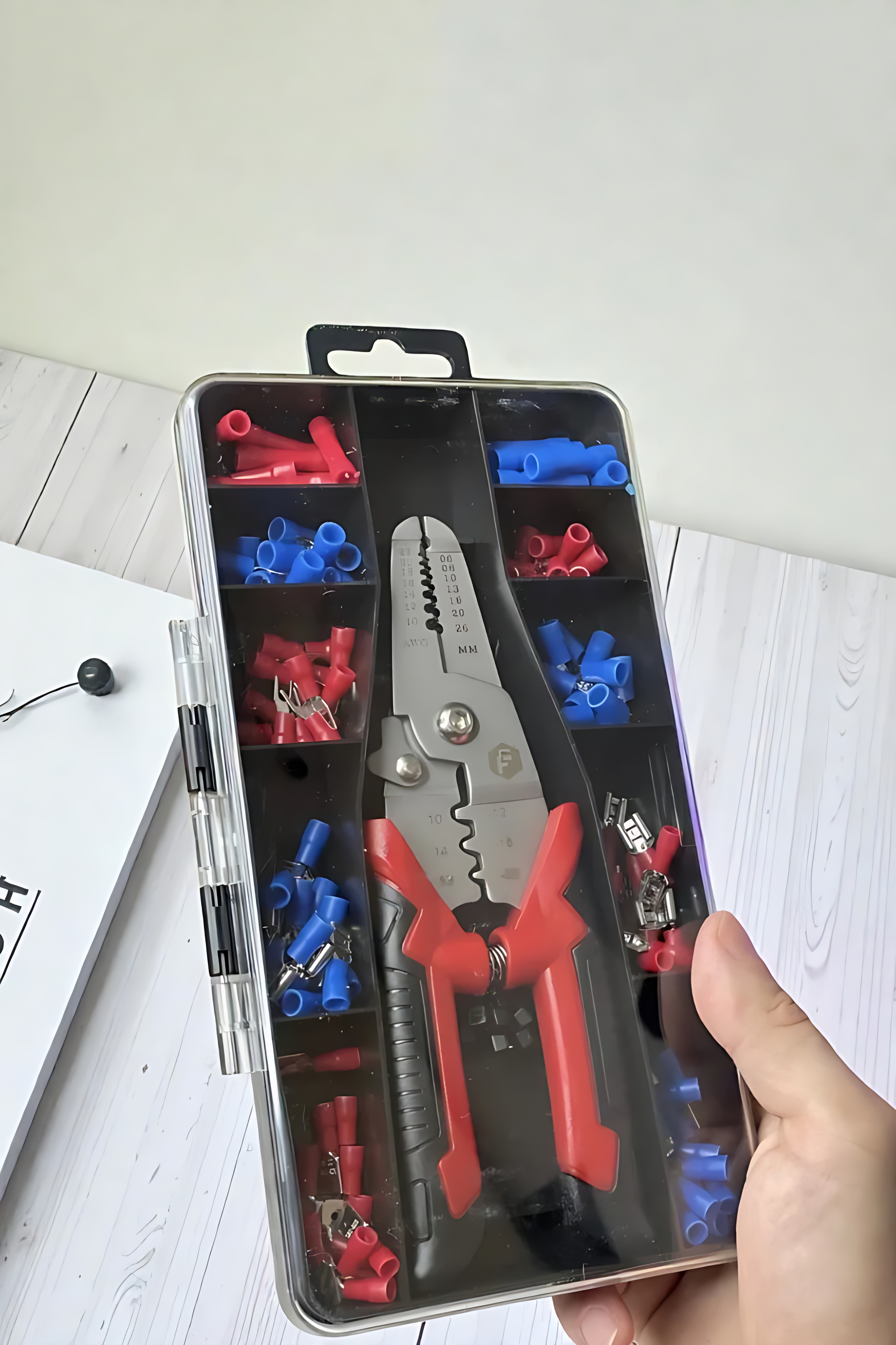 Otomatik Kablo Sıyırıcı ve Krimp Pensesi – AWG 10-22, Elektrikçi Seti 722482