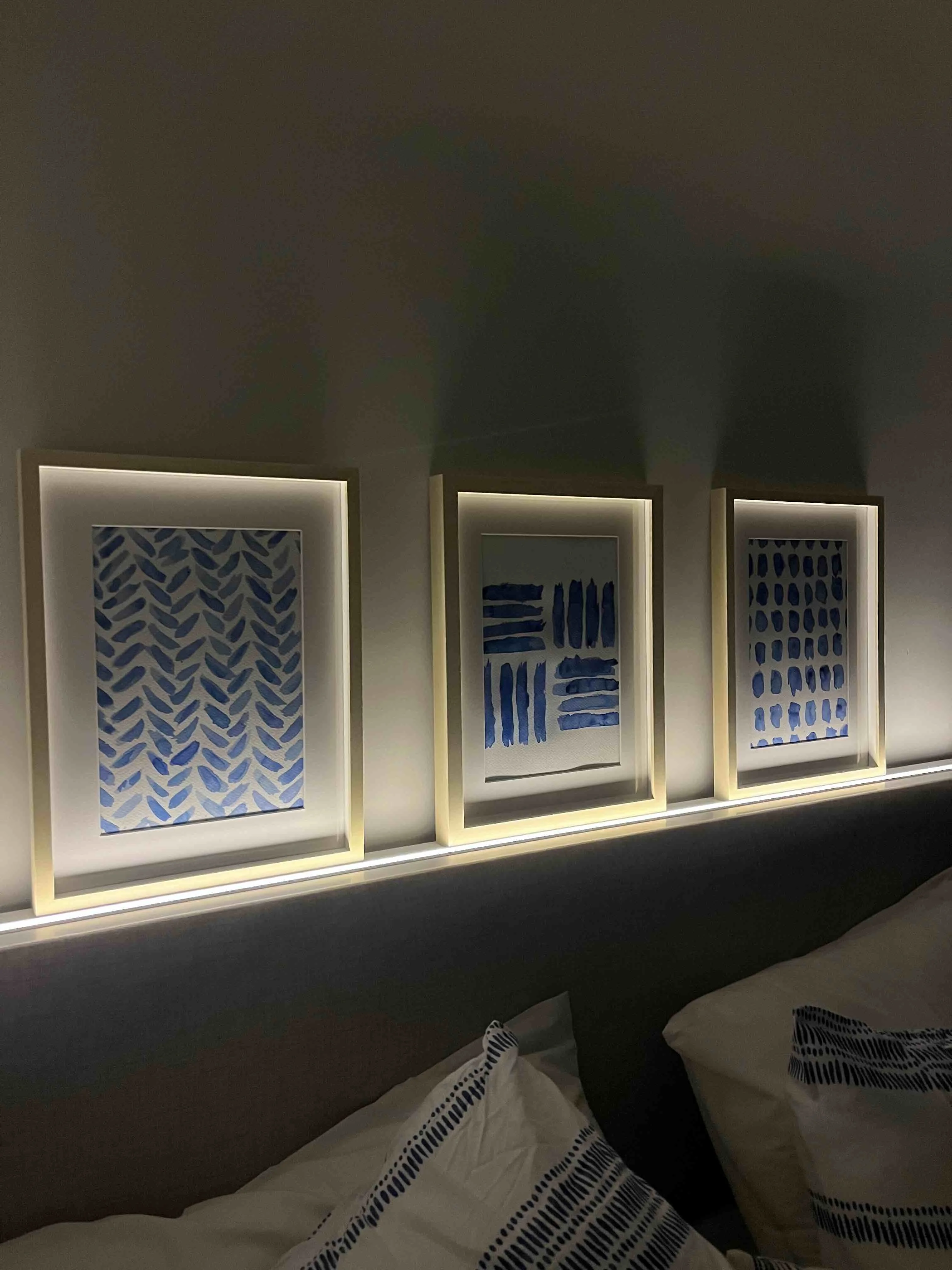 Güçlü Resim Çerçeve Asma Bandı 12'li Set - 6Kg Taşıma Kapasiteli Duvar Delmeyen Cırt Sistemi 722793