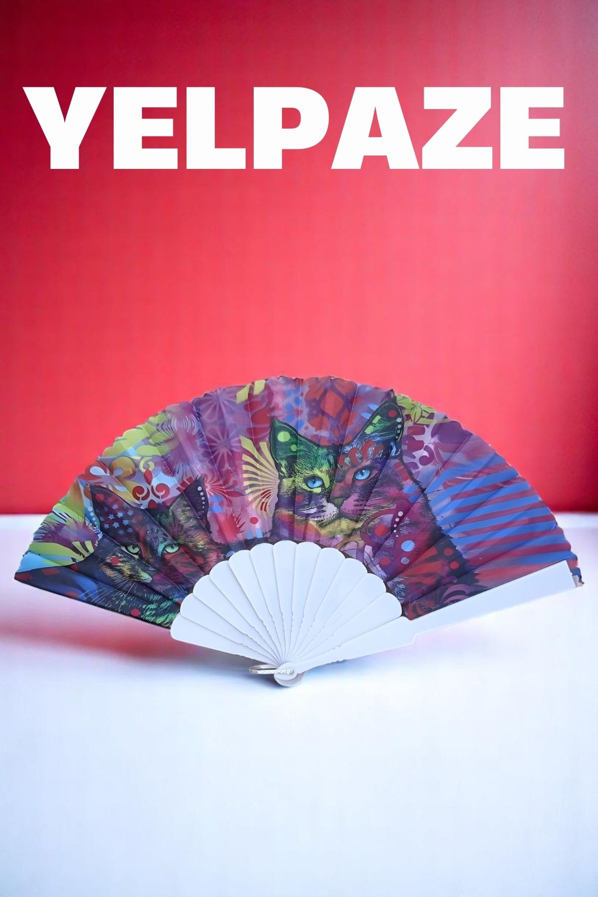 Desenli Yelpaze – Renkli ve Şık Figürlü Tasarım 721618